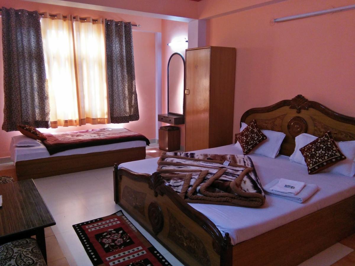 Hotel Rock Stone Массури Экстерьер фото